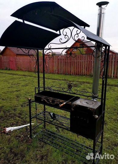 Мангал с крышей