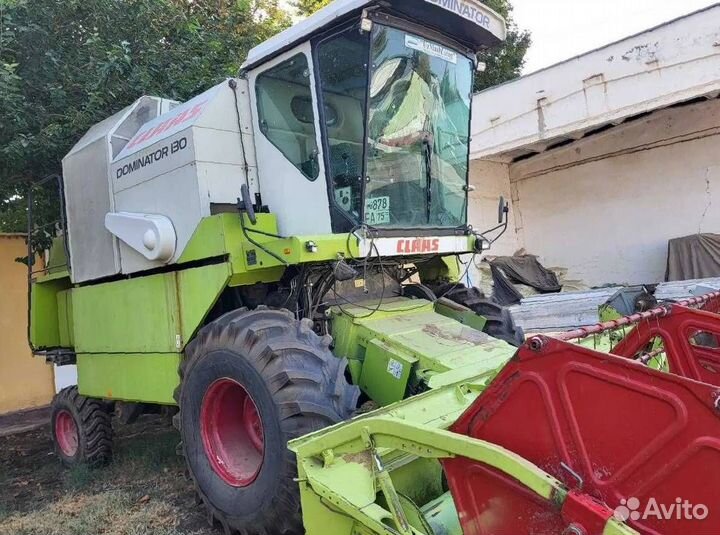 На разборке сельхозтехника Claas