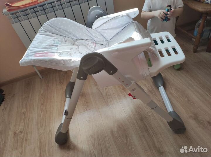 Стульчик для кормления шезлонг
