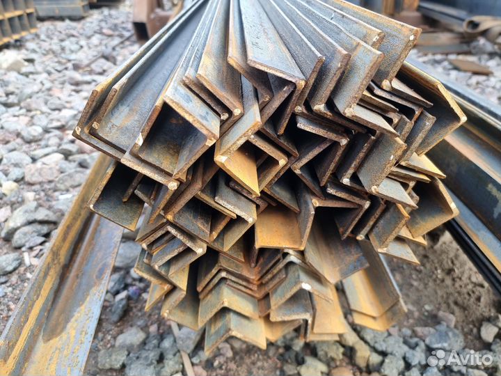 Уголок 25х25х3