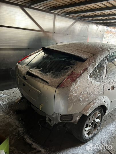 Ford Focus 2.0 МТ, 2007, битый, 80 000 км