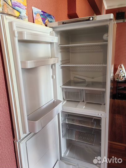 Холодильник indesit