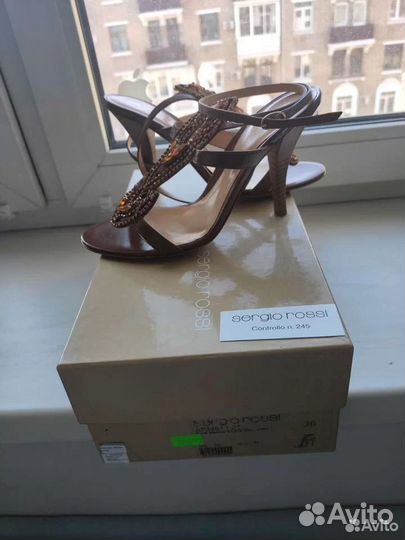 Вечерние босоножки