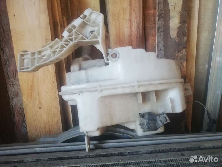 Бачок омывателя