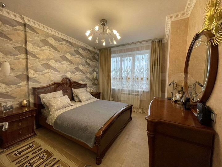 2-к. квартира, 50 м², 10/14 эт.