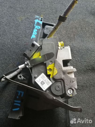 Замок двери задней левой Ford Focus 3