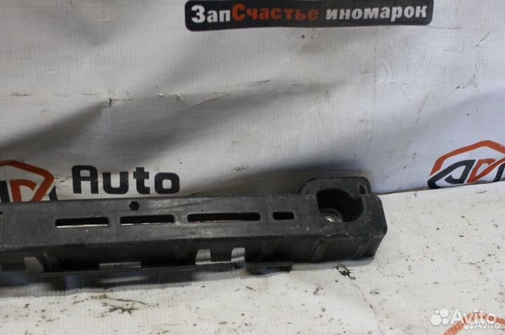 Chevrolet Cruze j305 хетчбэк кронштейн бампера