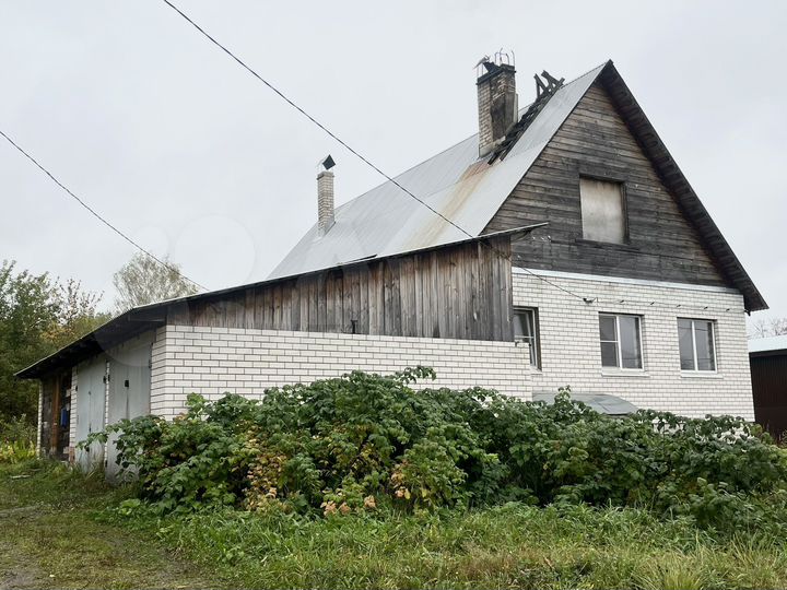 Дом 227,2 м² на участке 7 сот.