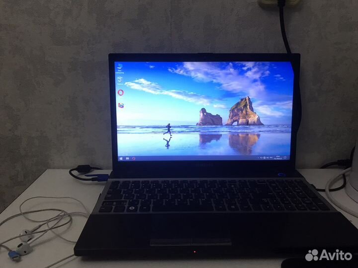 Ноутбук samsung