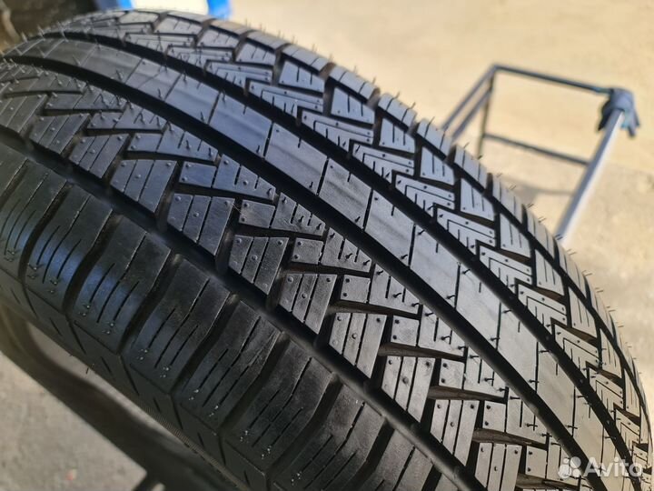 Pirelli P6 Four Seasons 225/55 R18