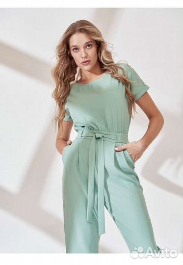 Комбинезон женский