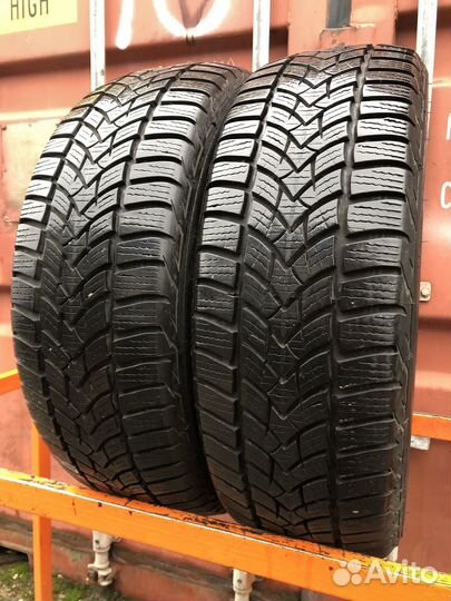 Esa-Tecar Super Grip 9 HP 205/60 R16