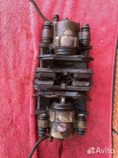 Суппорта Dodge neon 2 2.0л