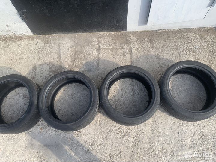 Pirelli P Zero 245/40 R19 и 275/35 R19