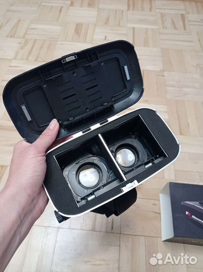 Очки виртуальной реальности для телефона