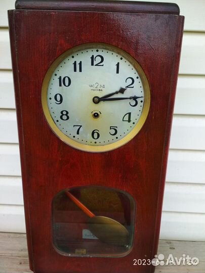 Старинные настенные часы