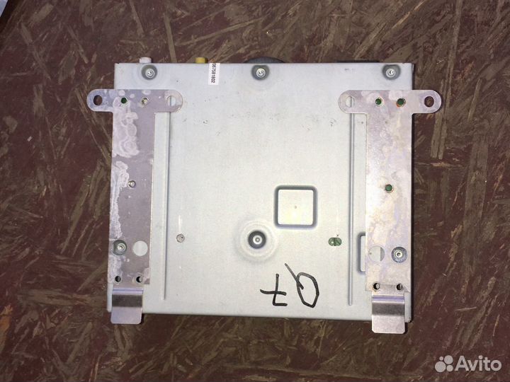 Блок управления сигнала магнитолы Audi q7