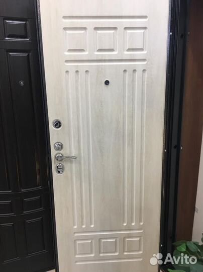 Металлическая входная дверь