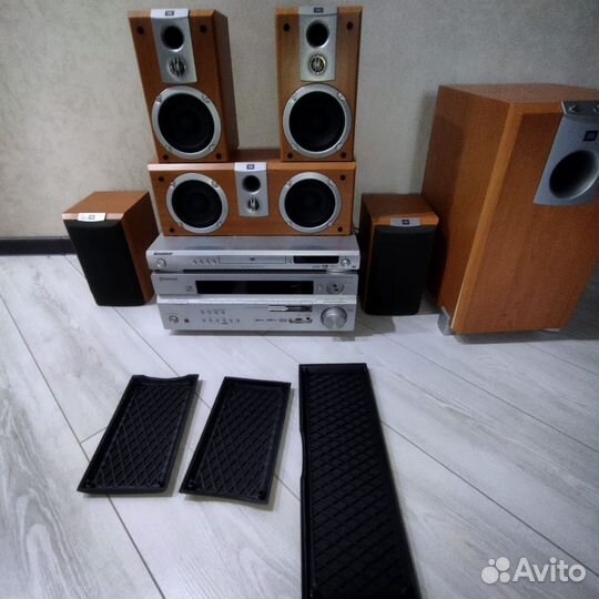 Домашний кинотеатр JBL 5.1 scs178SAT