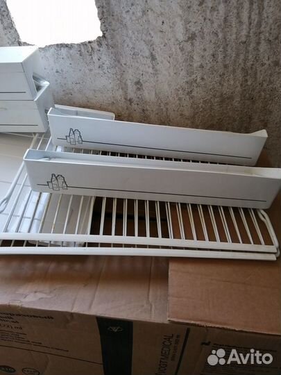 Ящик для холодильника, полки