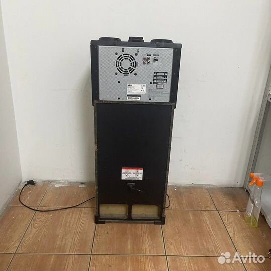 Портативная колонка LG OM7560 (7423)