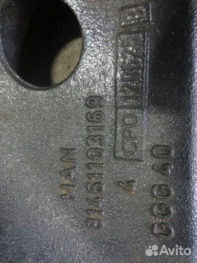 Кронштейн гура MAN 81461103169