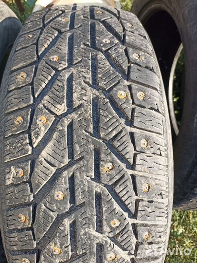 Tigar SUV Ice 215/60 R17 100T
