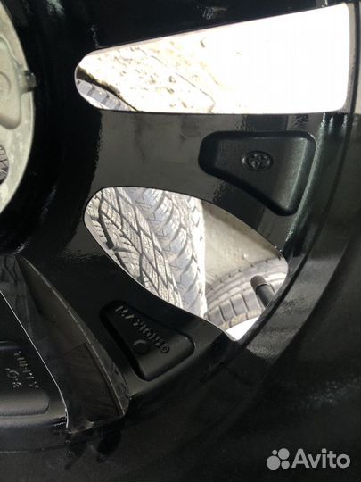 R19 Continental ContiIceContact 235/55, PCD 5x114.3 DIA 60.1