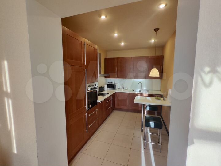 2-к. квартира, 76,1 м², 8/8 эт.