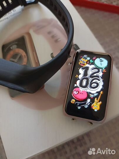 Фитнес браслет Huawei band 6