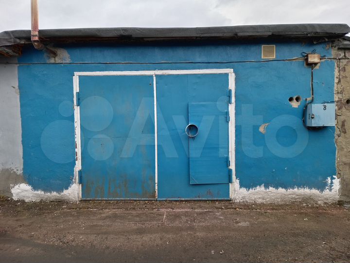 Гараж, > 30 м²