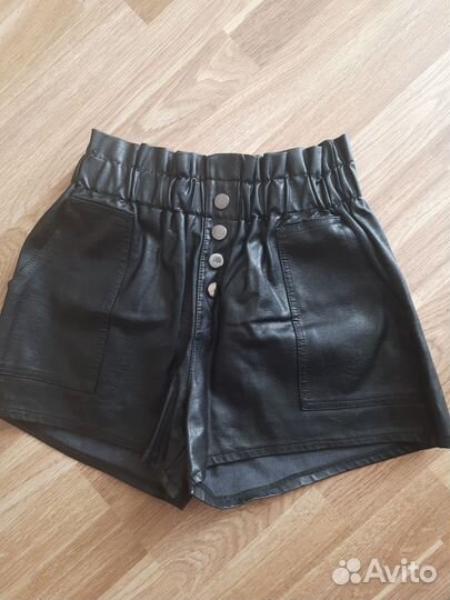 Шорты кожаные