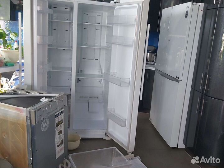 Соковыжималка, холодильник