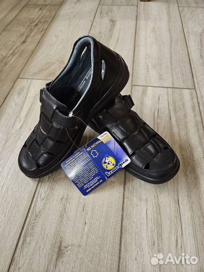 Новые полуботинки Котофей 38