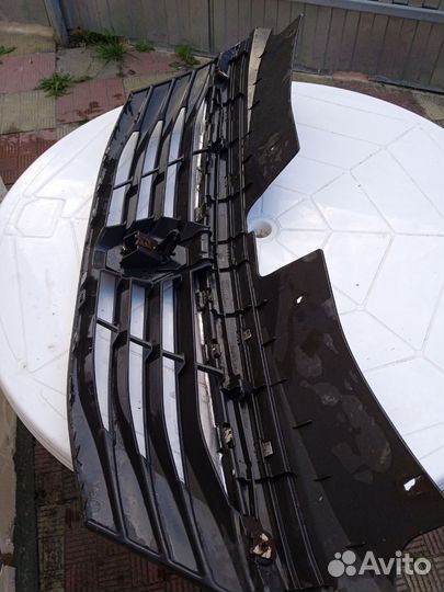 Решетка радиатора рено логан