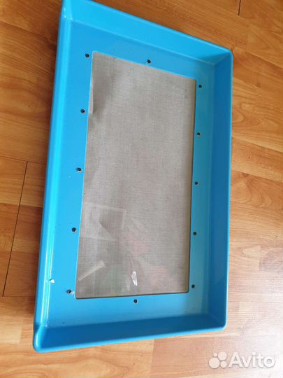 Поднос с сеткой