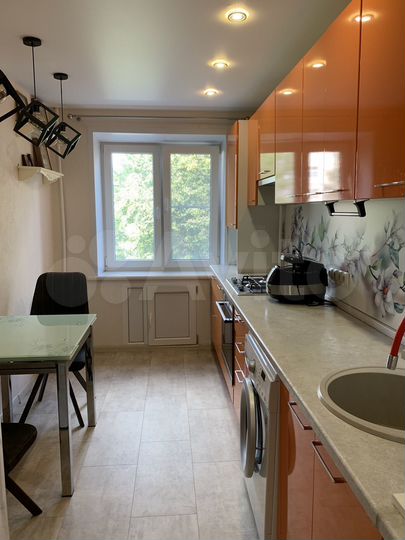 3-к. квартира, 60 м², 3/5 эт.