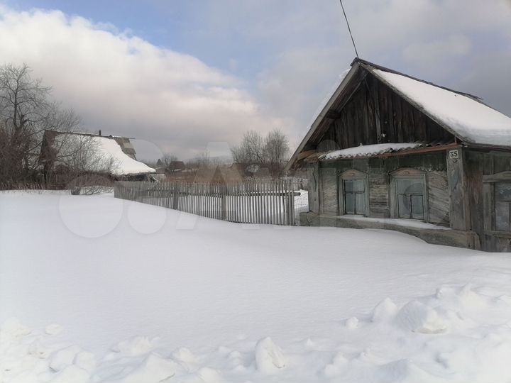 Дом 25 м² на участке 8 сот.