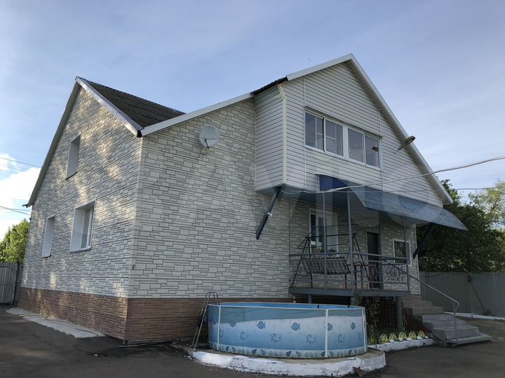 Дом 225 м² на участке 18 сот.