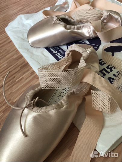 Пуанты r class