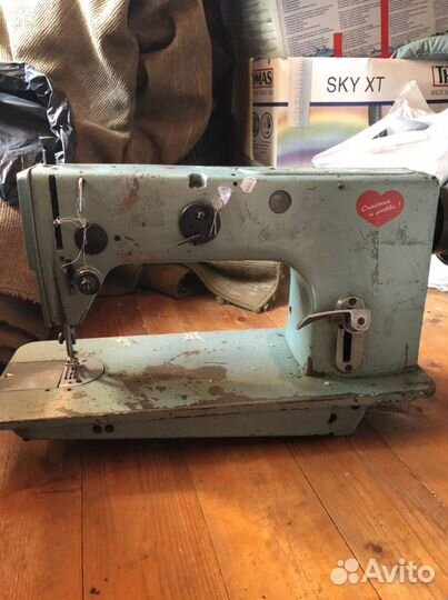 Промышленная Швейная машина 22-типа и оверлок