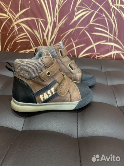 Ботинки демисезонные для мальчика 24 размер