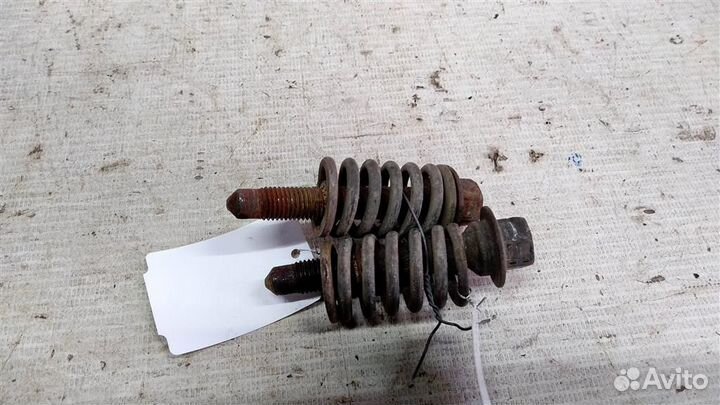 Болт крепления глушителя+ пружина Toyota Granvia