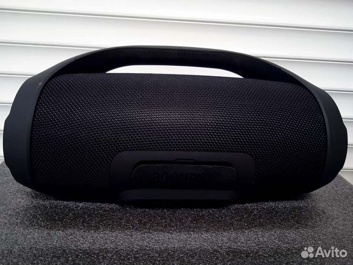 Колонка JBL Boombox