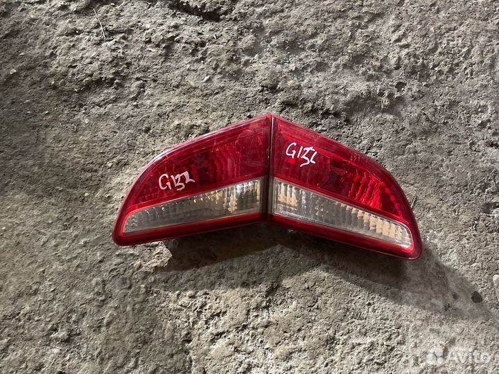 Фонарь задний внутренний правый Nissan almera G15