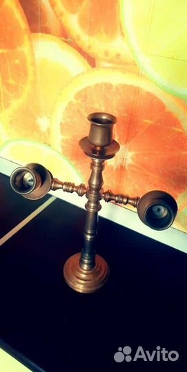 Старинный подсвечник