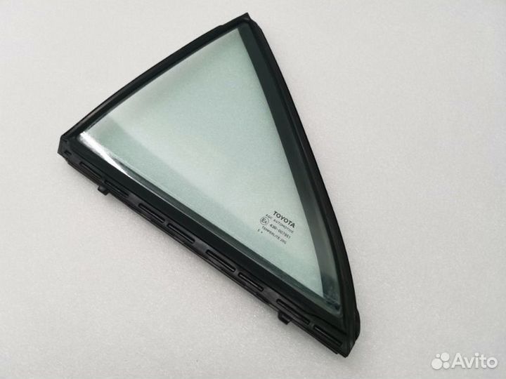 Форточка двери задняя левая Toyota Camry XV55 2.0