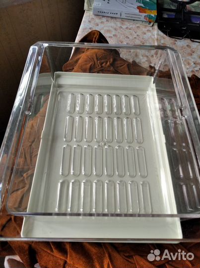 Контейнер пластмассовый для фруктов