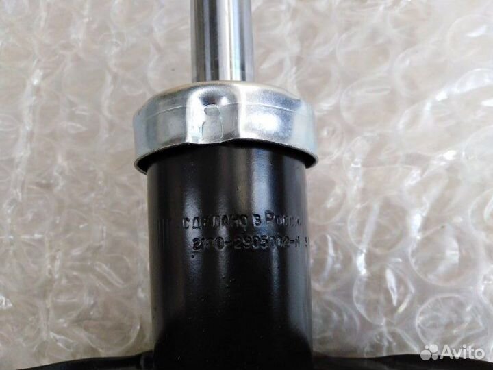 Амортизатор подвески передний правый Лада Веста