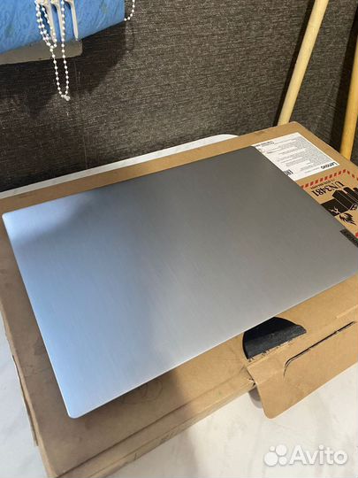 Lenovo IdeaPad 3 15IML05